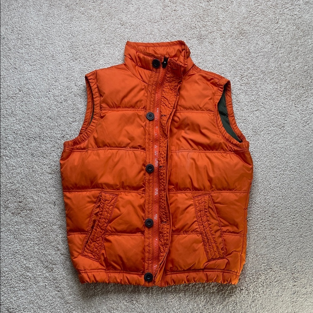 Abercrombie & Fitch Vibrant Orange Puffer Vest - Picture 2 of 10